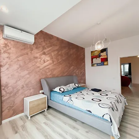 Luxury Ultracentral In
